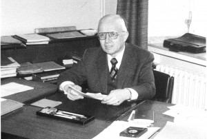 1970: Gemeindedirektor Hans Winter, eng mit der Geschichte Schlangens und der des Lipperlandes verbunden.  Foto: W. Klöpping